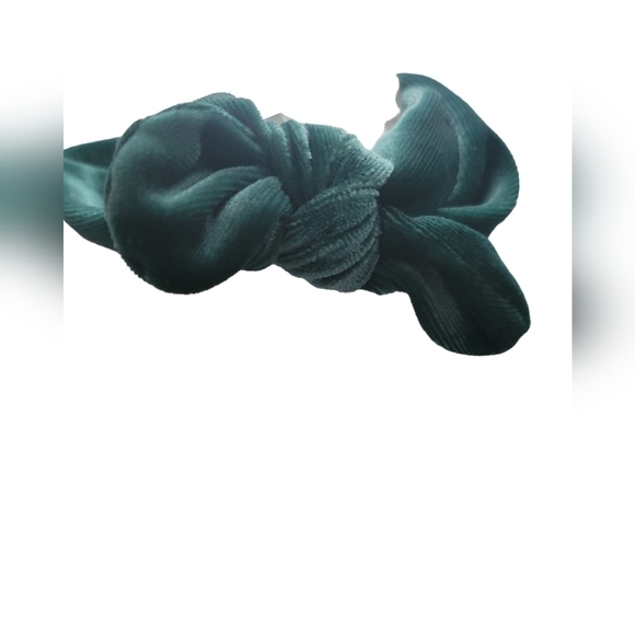 Newborn Velour like  jumpsuit with matching headband - Picture 6 of 10